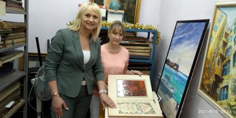 Неофіційна зустріч проректора Бурдейної Наталіїі Борисівни з колективом бібіліотеки