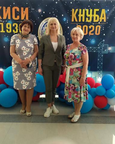Неофіційна зустріч проректора Бурдейної Наталіїі Борисівни з колективом бібіліотеки