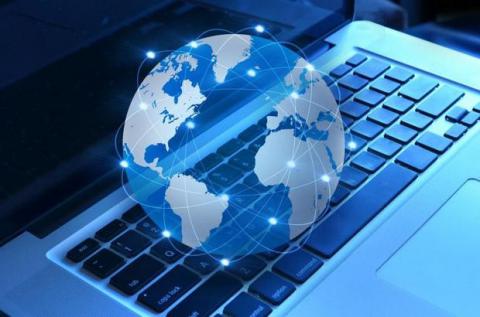 4 квітня  – Міжнародний  День Інтернету
